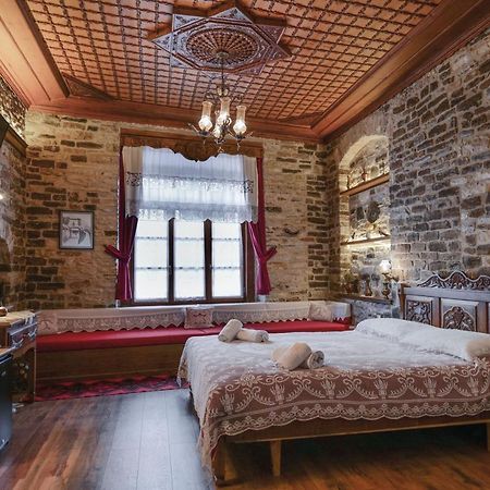 Hotel Bineri Gjirokastër Buitenkant foto