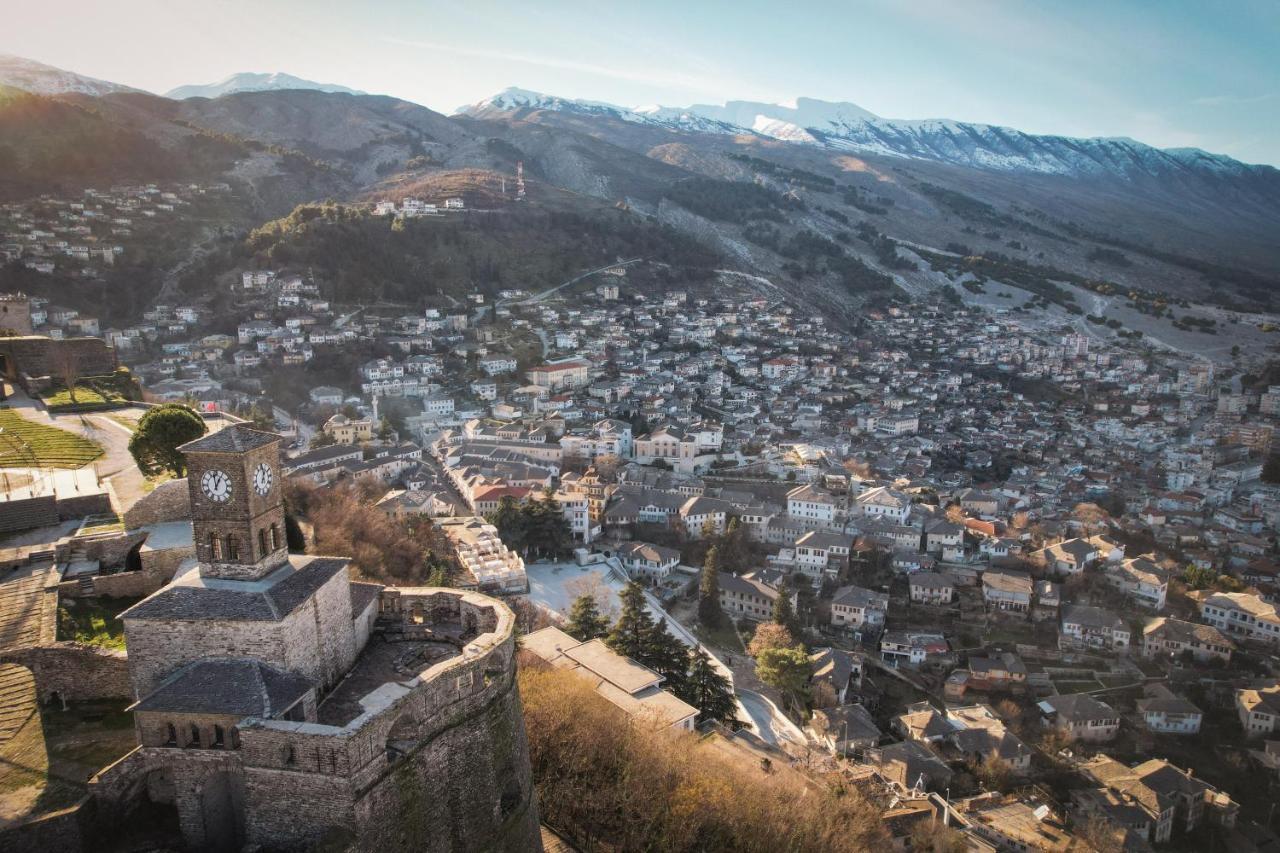 Hotel Bineri Gjirokastër Buitenkant foto