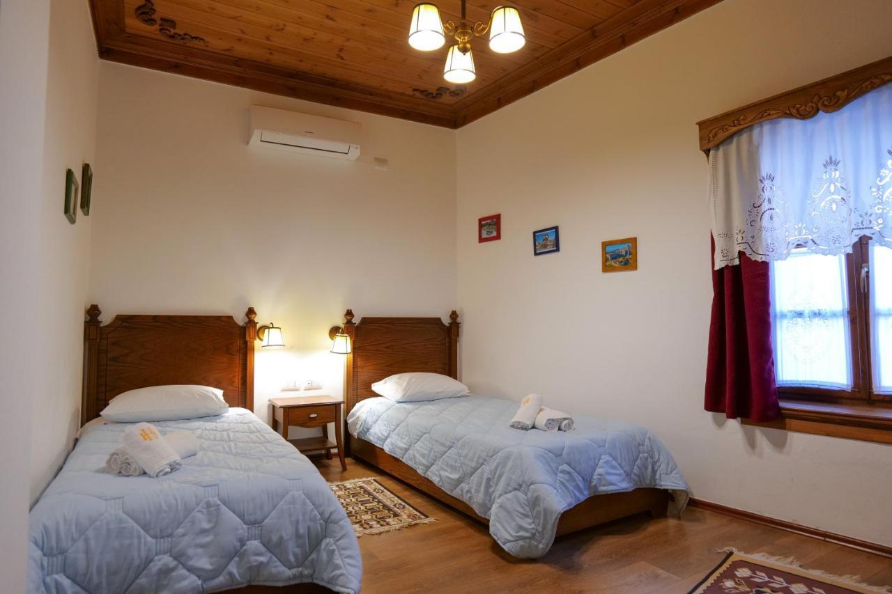 Hotel Bineri Gjirokastër Buitenkant foto