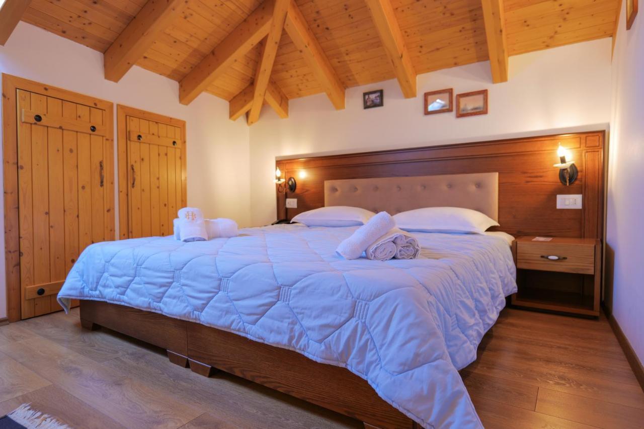 Hotel Bineri Gjirokastër Buitenkant foto