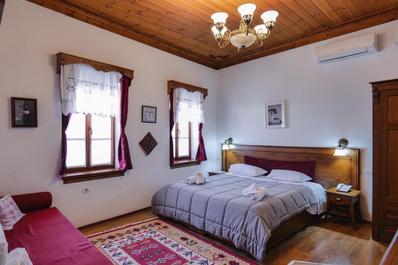 Hotel Bineri Gjirokastër Buitenkant foto