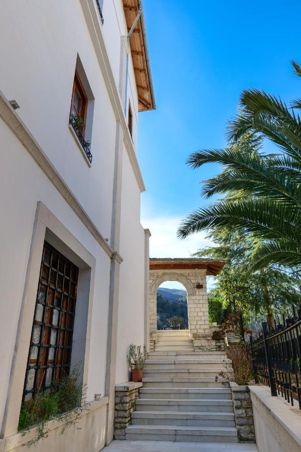 Hotel Bineri Gjirokastër Buitenkant foto