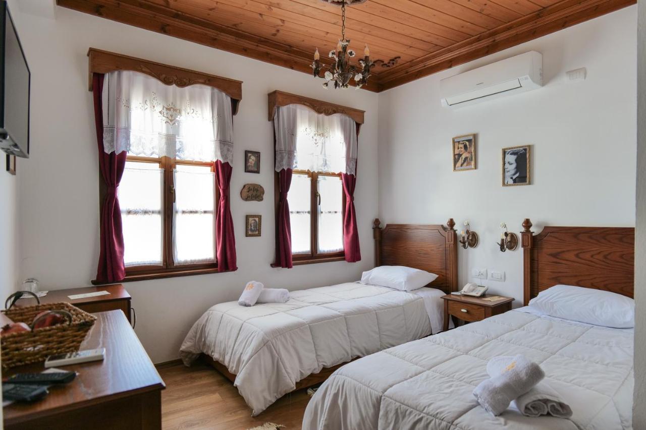 Hotel Bineri Gjirokastër Buitenkant foto