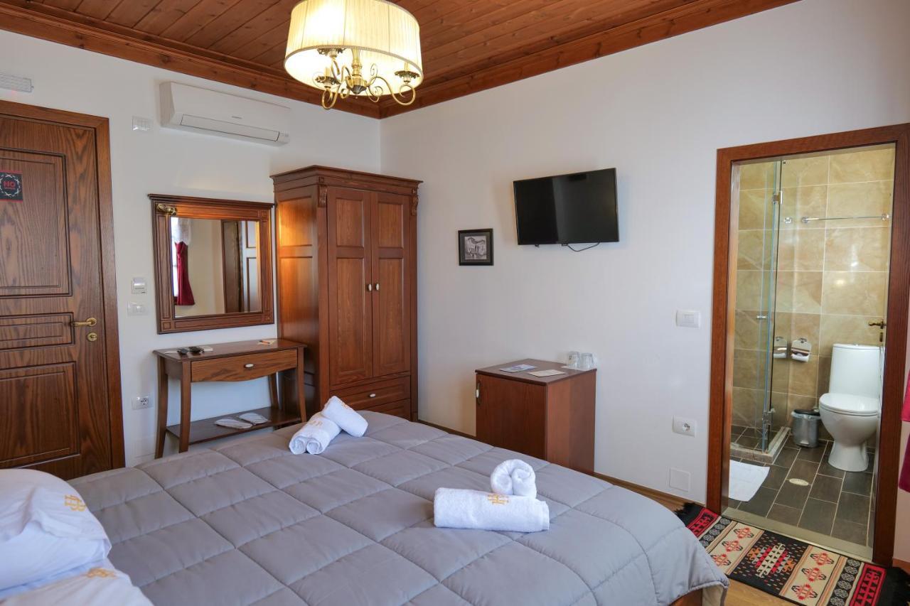Hotel Bineri Gjirokastër Buitenkant foto