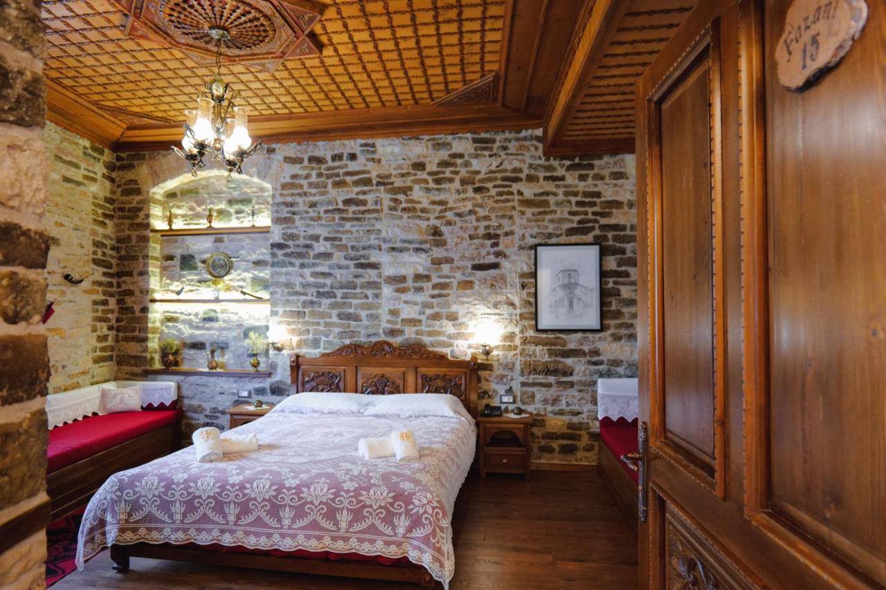 Hotel Bineri Gjirokastër Buitenkant foto