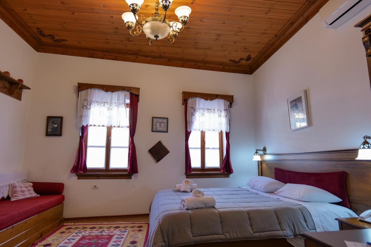 Hotel Bineri Gjirokastër Buitenkant foto