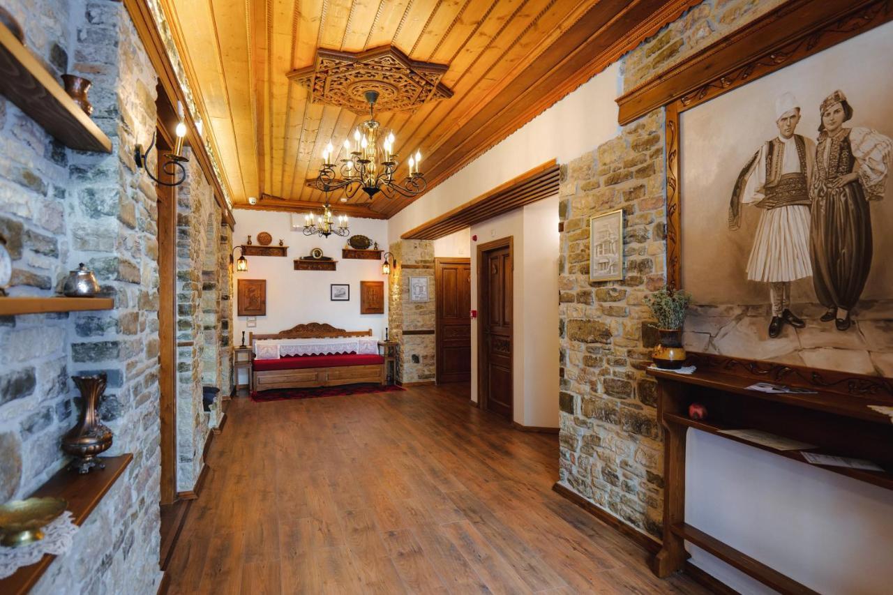 Hotel Bineri Gjirokastër Buitenkant foto