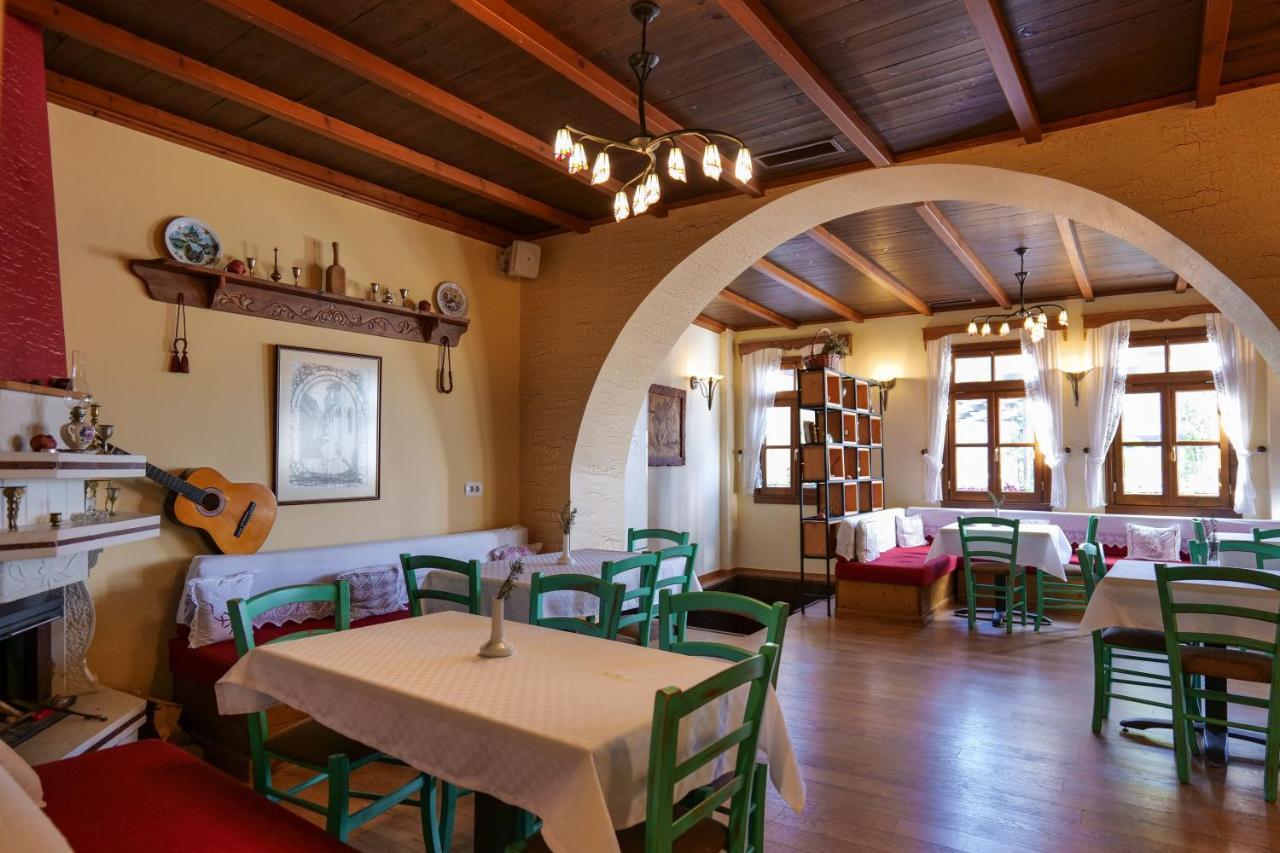 Hotel Bineri Gjirokastër Buitenkant foto