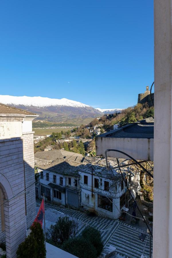 Hotel Bineri Gjirokastër Buitenkant foto