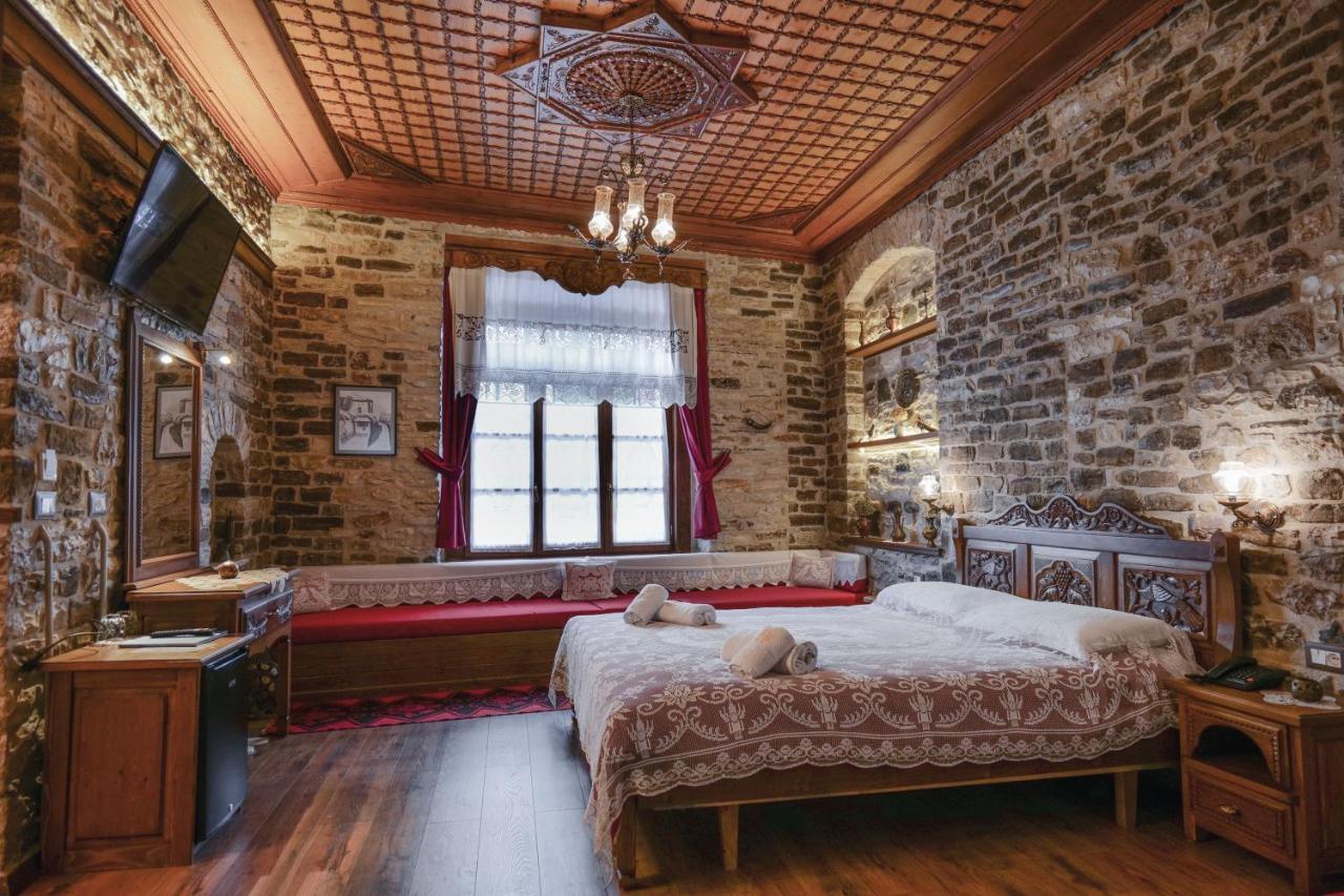 Hotel Bineri Gjirokastër Buitenkant foto